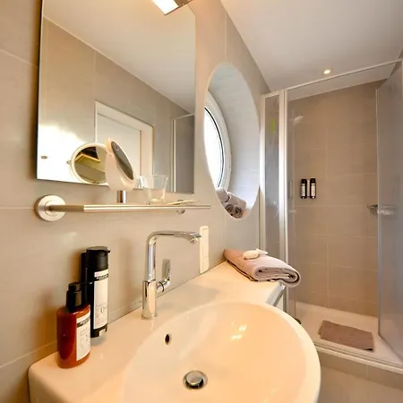 Haus Poseidon - 2 1 *